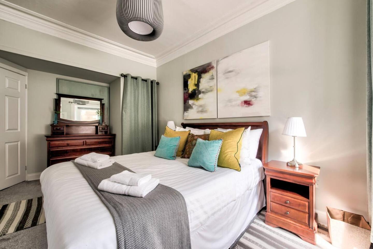 Guestready - Spacious And Beautiful 2Br Flat In Morningside 에든버러 외부 사진